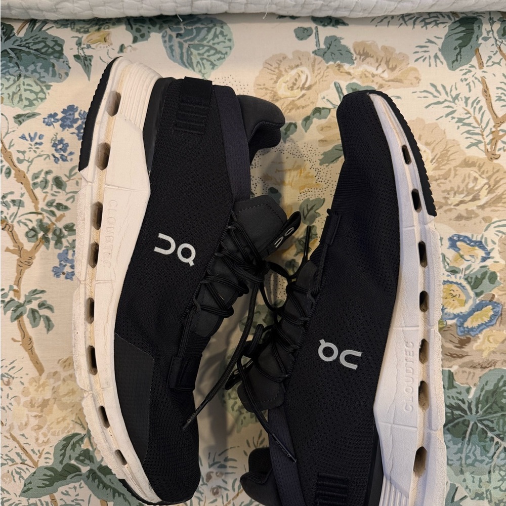 ON Cloudnova Running Men's Black Athletic Shoes